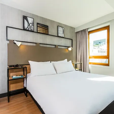 Ibis Bastille Opera 3* Parigi